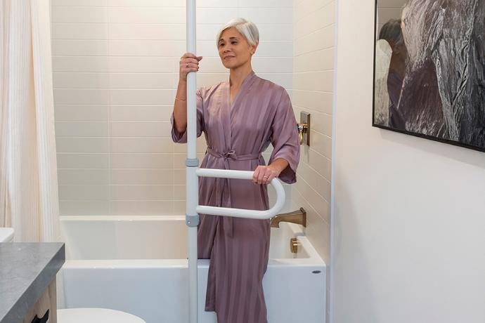 uPole with Pivot Bar – Support That Moves With You